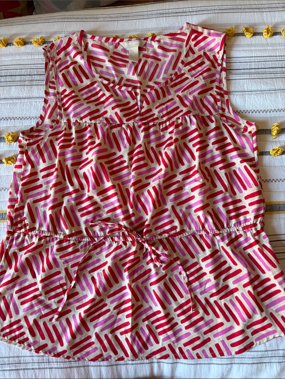 Banana Republic Sleeveless Pink & Red Printed Drawstring Top